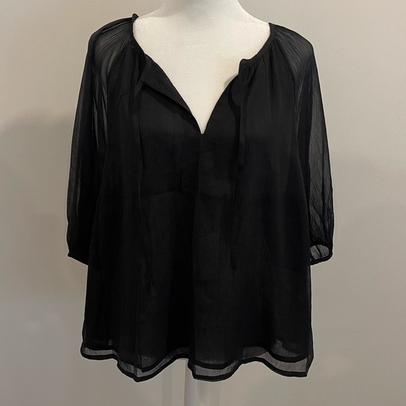 NWT Abercrombie & Fitch Sheer Layered Flowy Black Blouse - Size Large - Picture 2 of 7